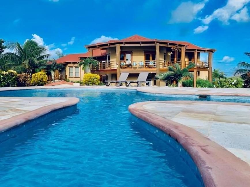 Villa Serenity San Pedro  Exteriör bild