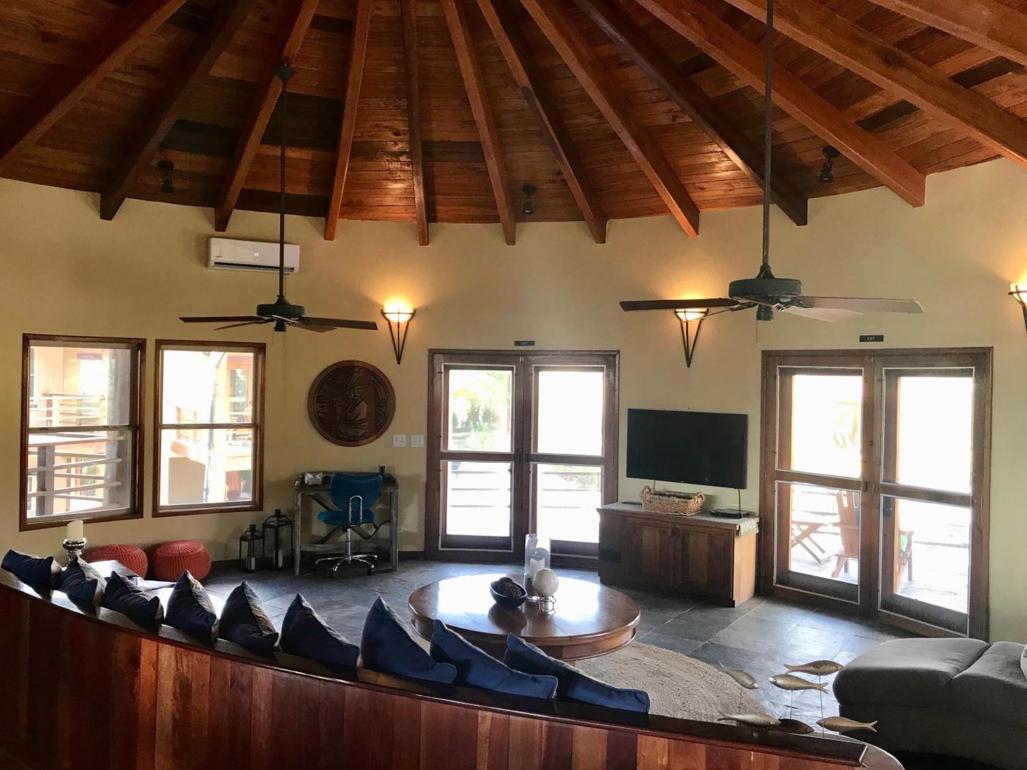 Villa Serenity San Pedro  Rum bild